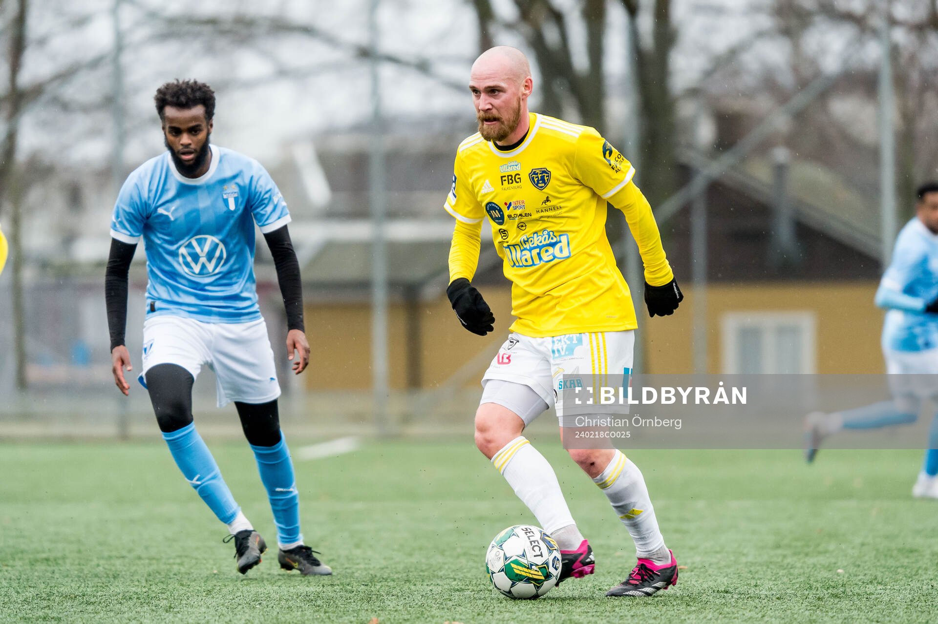 Falkenbergs FFs Christoffer Carlsson och Malmö FFs Mubarak