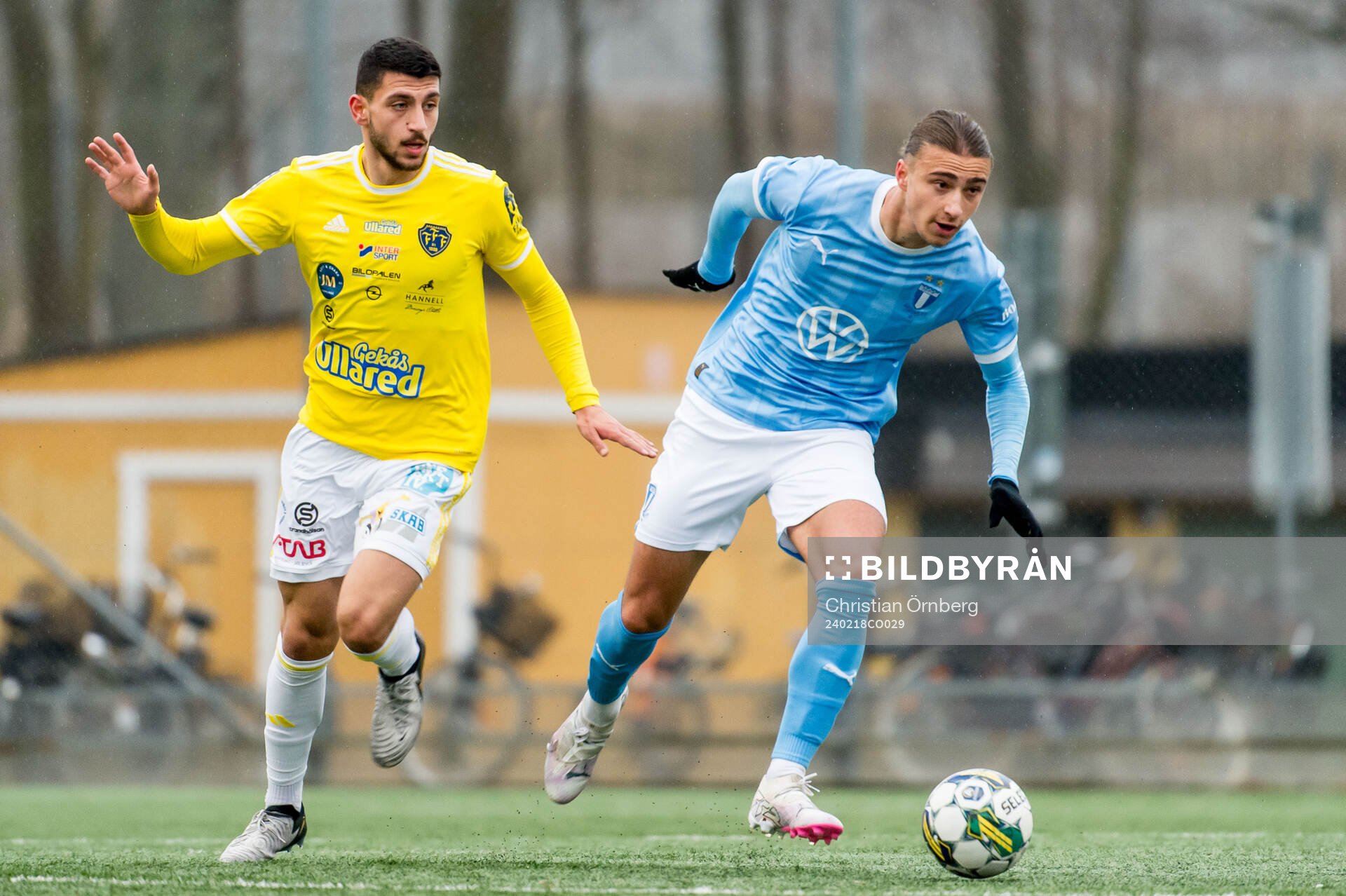 Malmö FFs Elison Makolli och Falkenbergs FFs Leornardo