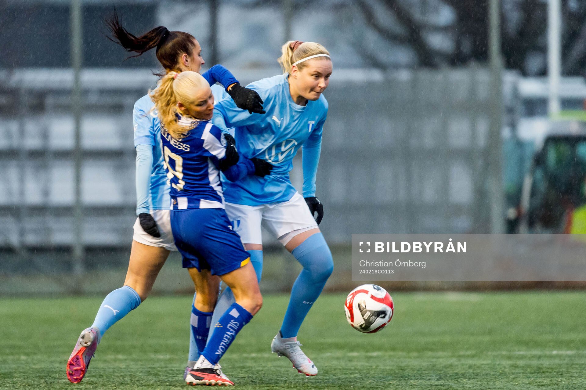 Malmö FFs Rebecka Holm och IFK Göteborgs Leia Molund