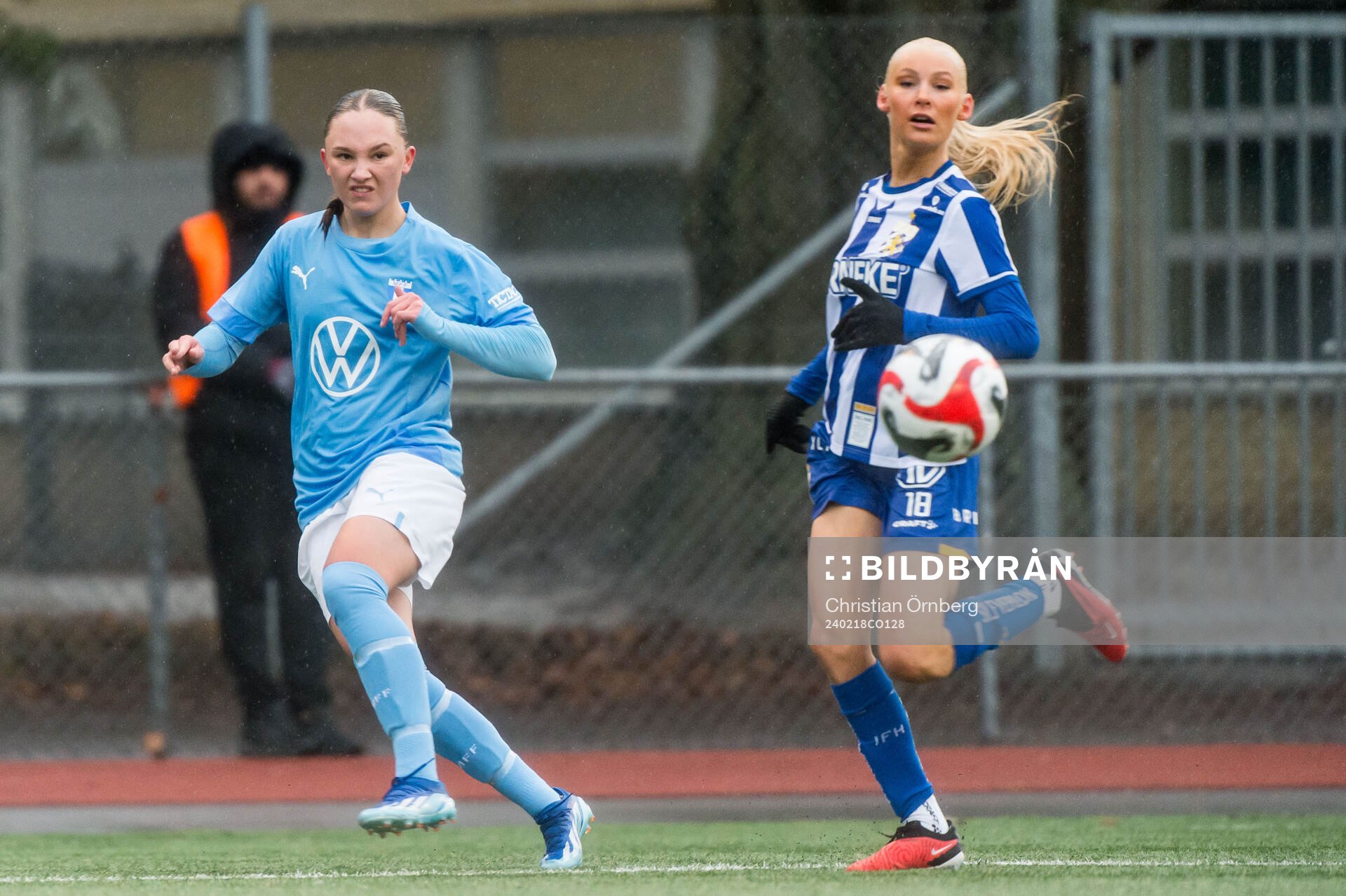 Malmö FFs Nova Rolfsson och IFK Göteborgs Leia Molund