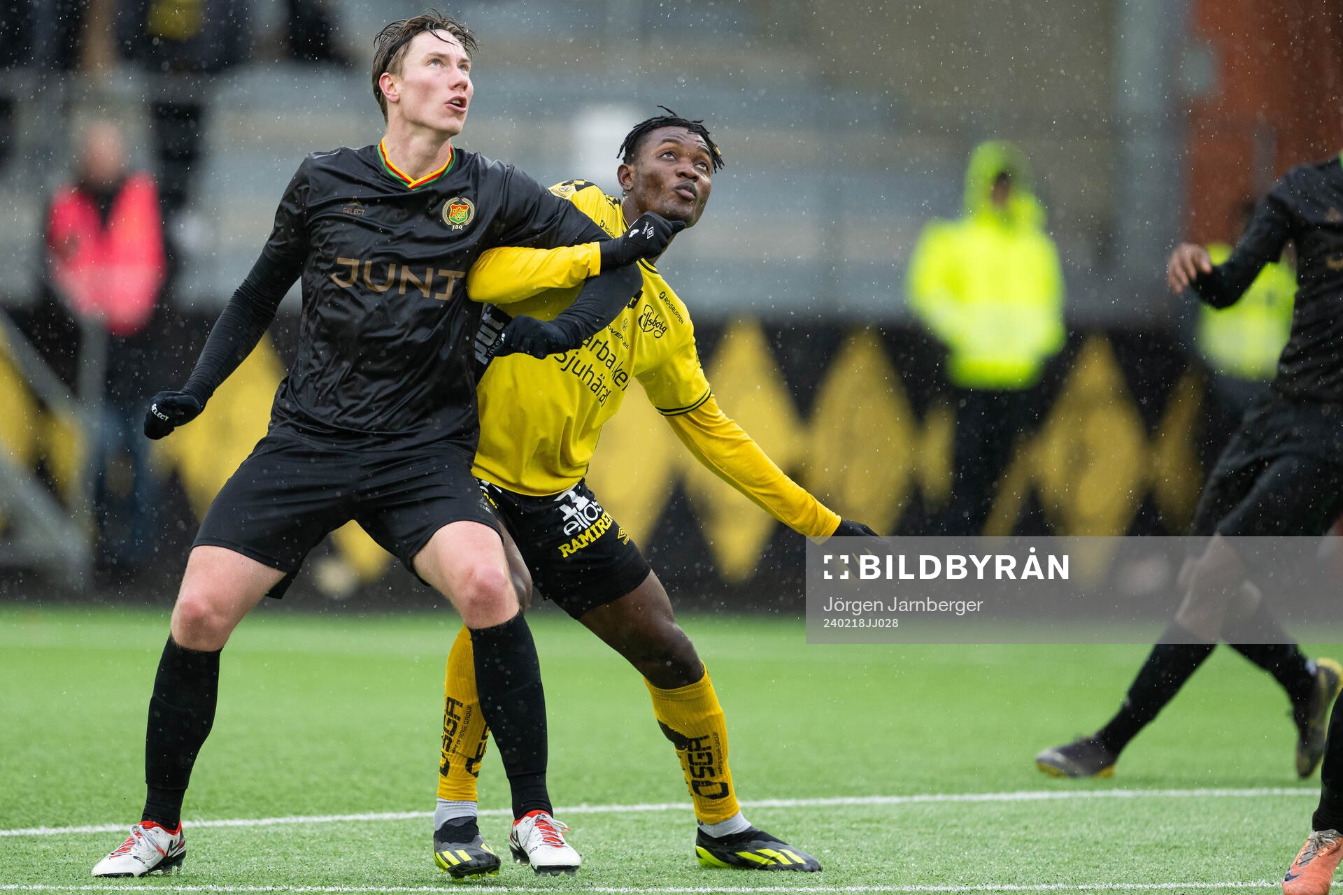 GAISs Robin Frej och Elfsborgs Jalal Abdullah