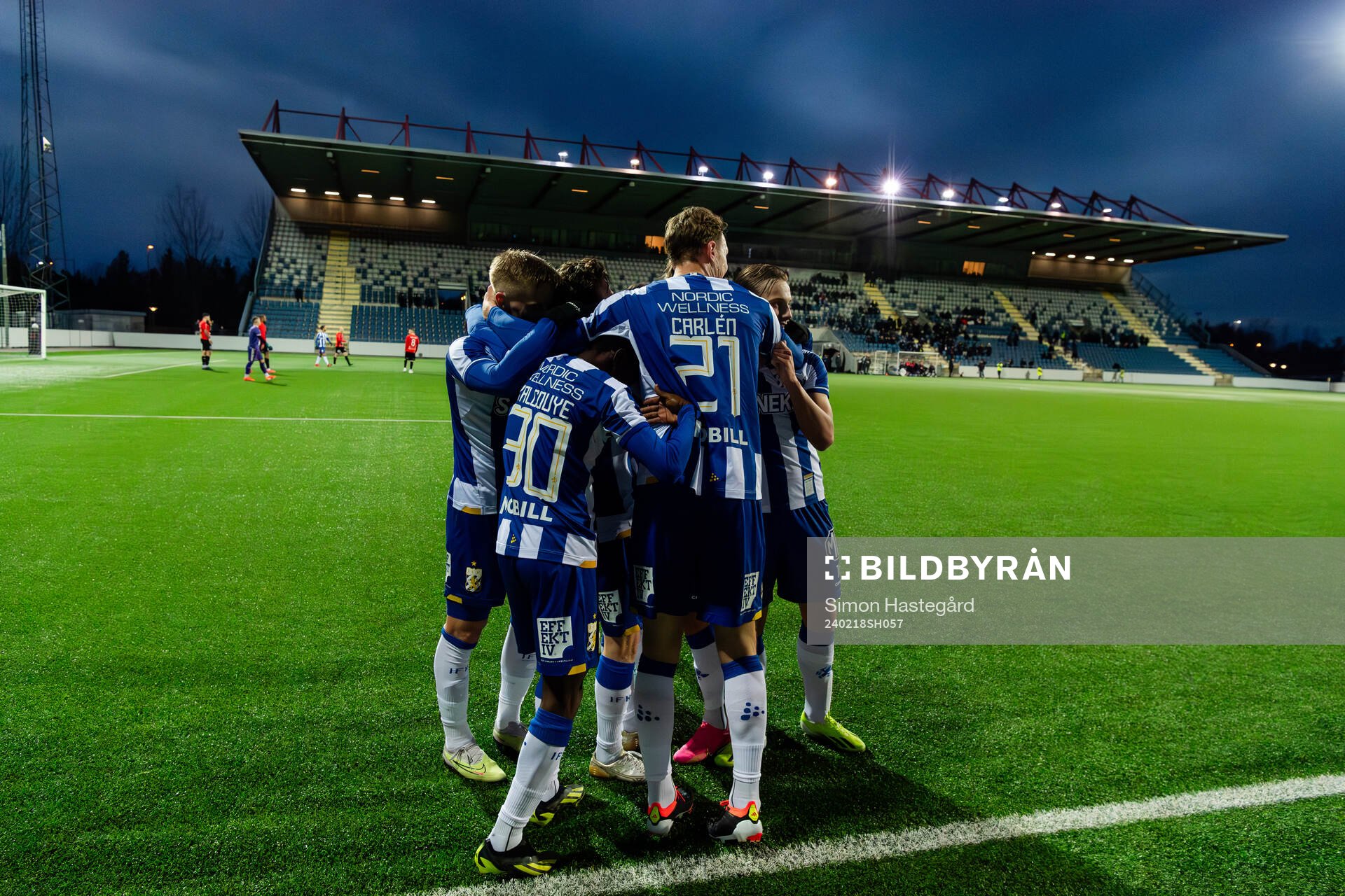 IFK Göteborgs spelare jublar med Kolbeinn Thordarson