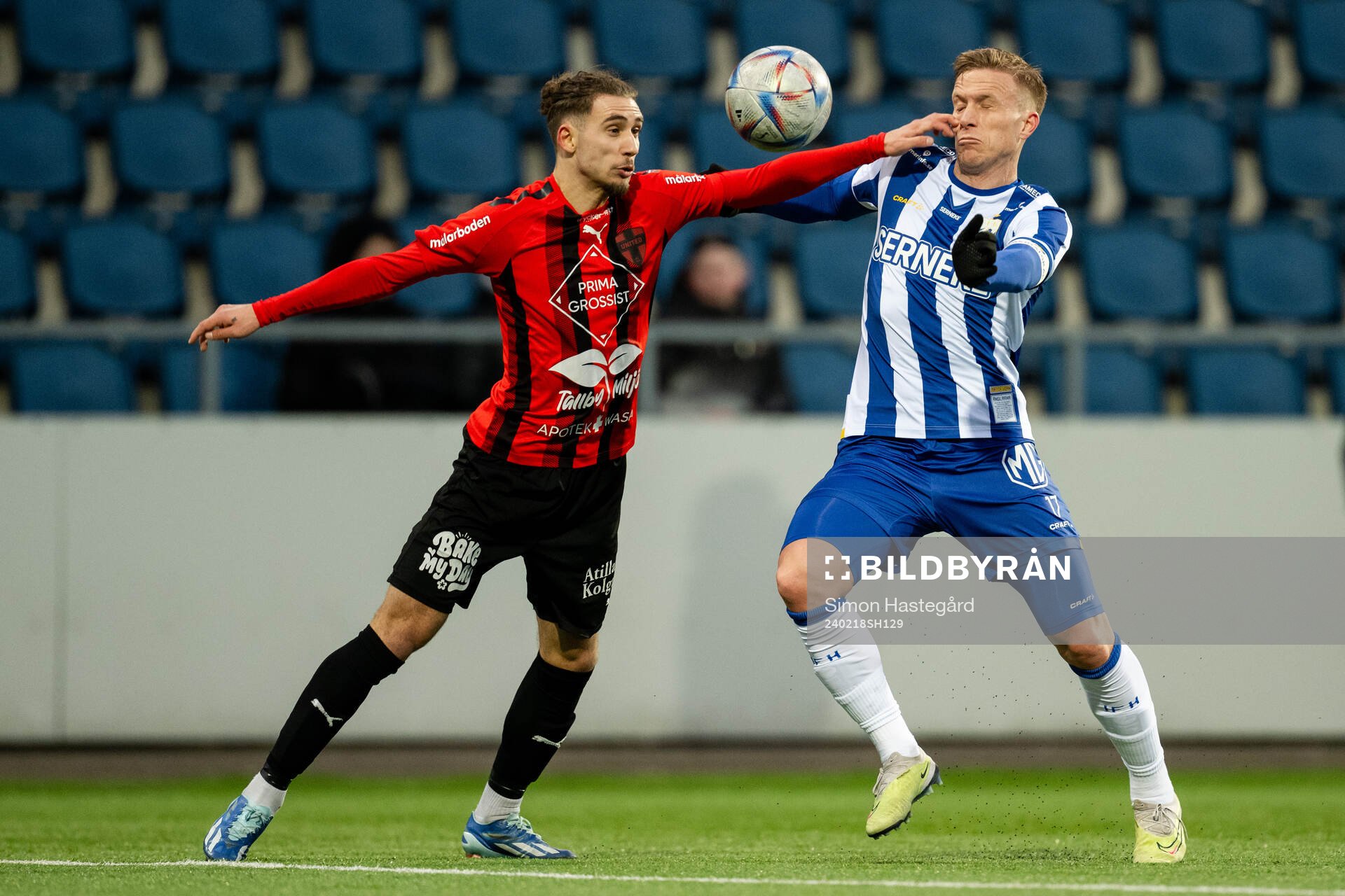 Nordic Uniteds Aziz Harabi och IFK Göteborgs Oscar Wendt