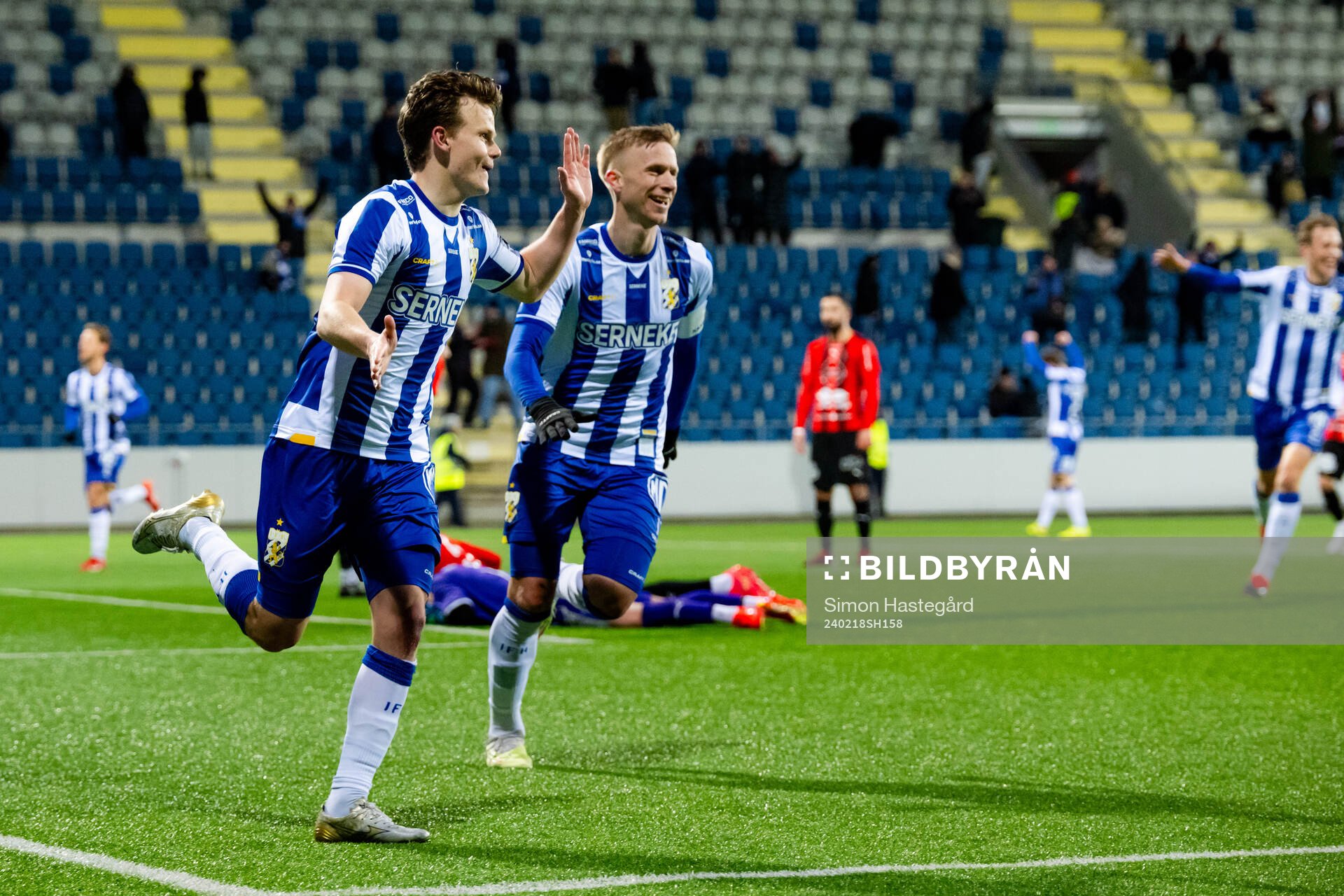 IFK Göteborgs Kolbeinn Thordarson och Oscar Wendt jublar