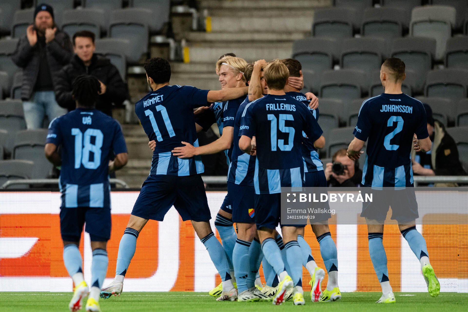 Djurgårdens spelare jublar med Deniz Hummet