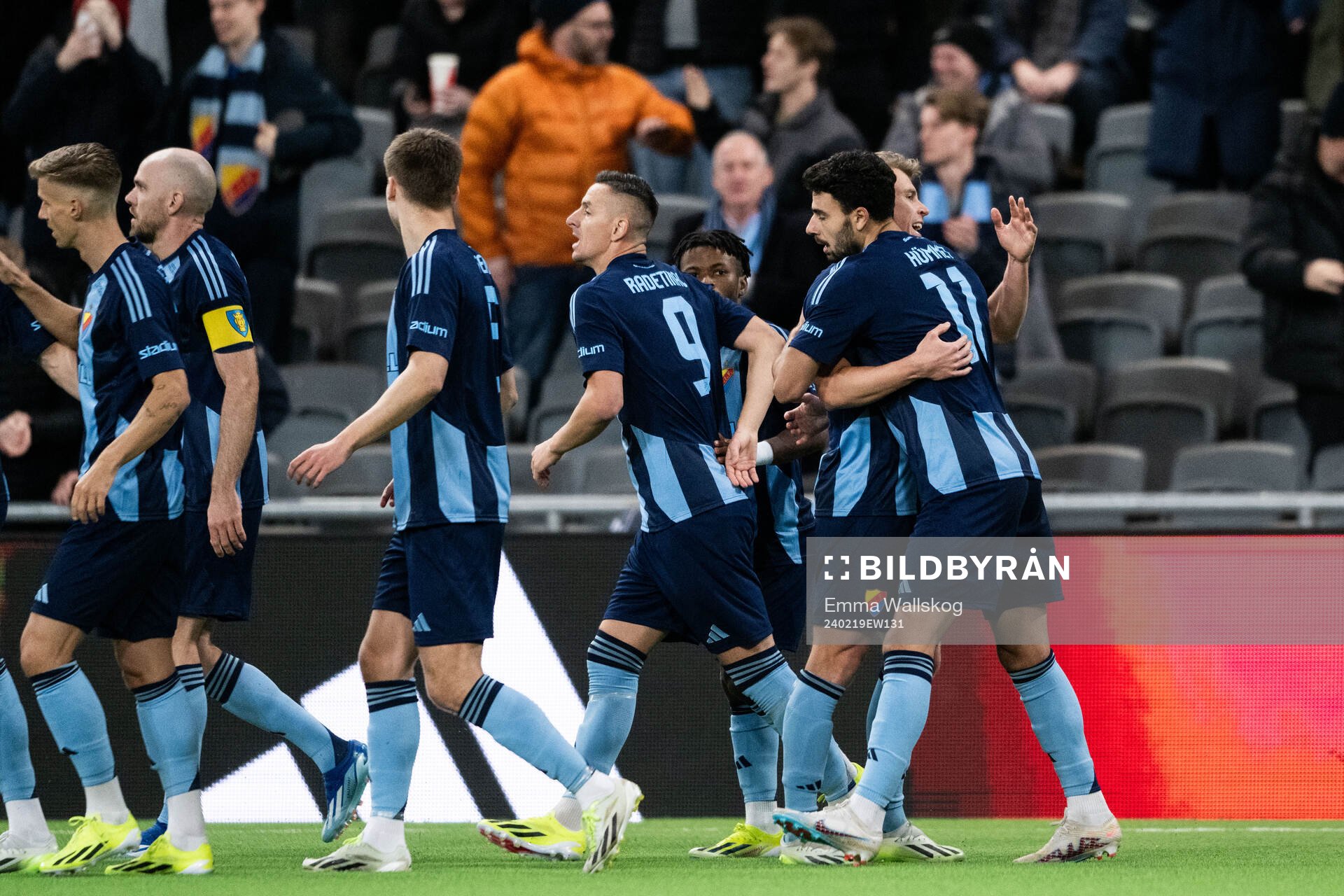 Djurgårdens Deniz Hummet jublar med Rasmus Schuller