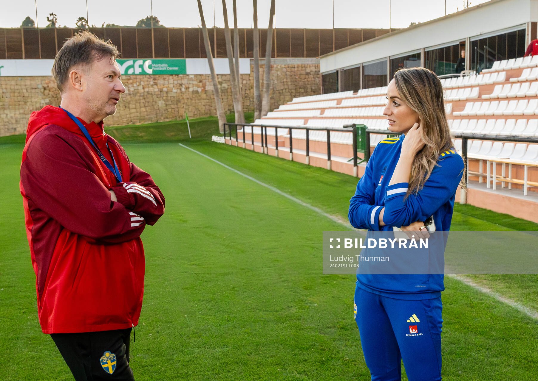 Head coach Peter Gerhardsson and Kosovare Asllani of the