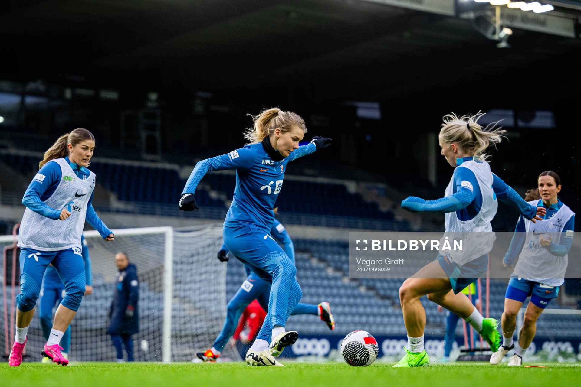 Ada Hegerberg and Thea Bjelde of the Norwegian women's