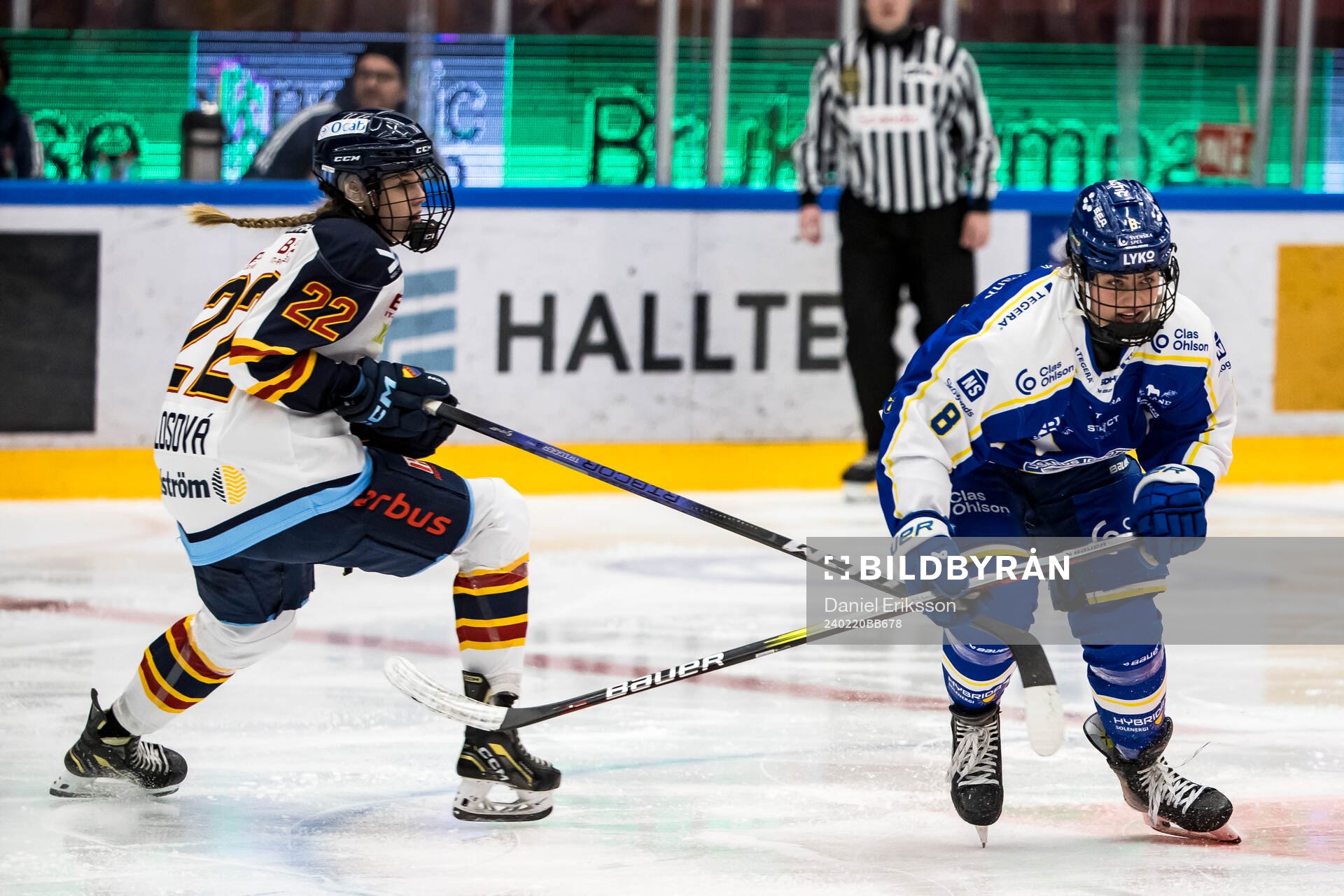 Djurgårdens Tereza Plosova och Leksands Ella Albinsson