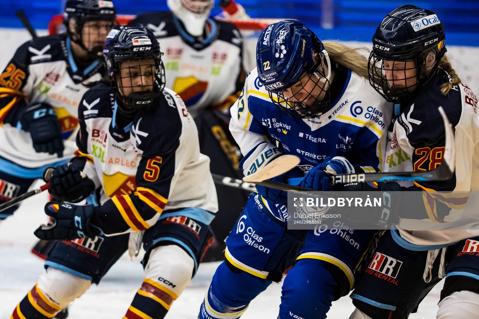 Djurgårdens Olivia Sohrner och Leksands Agata Sarnovska