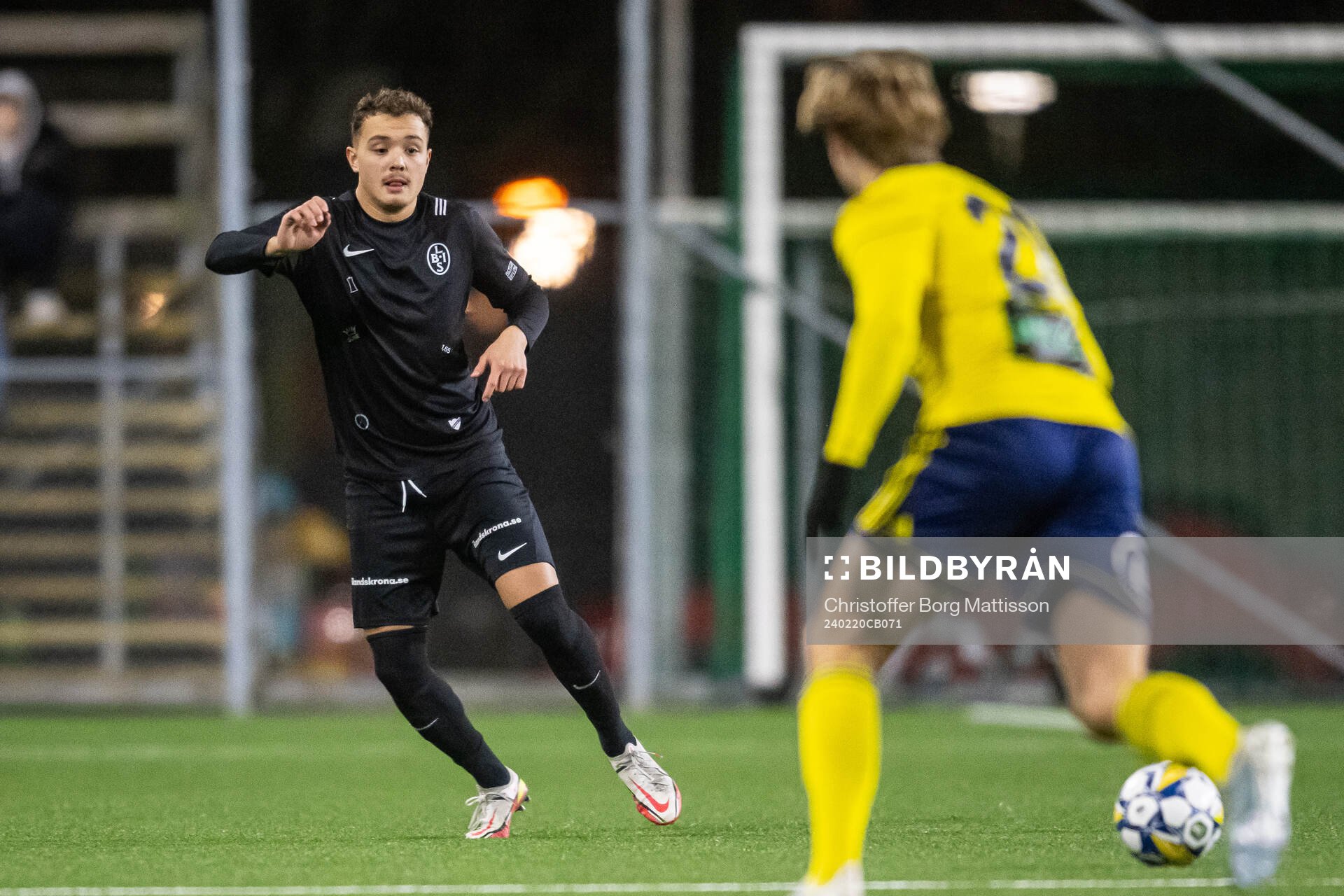Landskrona BOISs Albin Deliu Lataj under träningsmatchen i fotboll mellan Landskrona BOIS och Ängelholm den 20 februari 2024 i Landskrona.