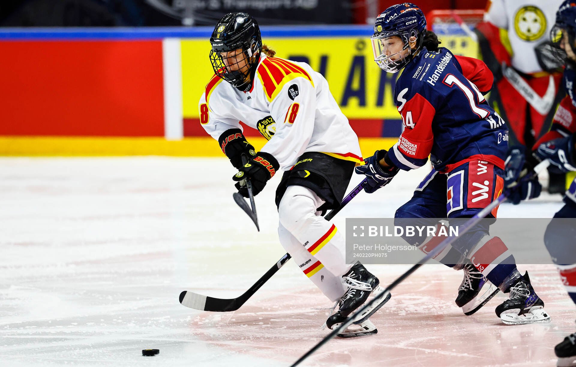 Brynäs Jenniina Nylund och Linköpings Haruka Toko