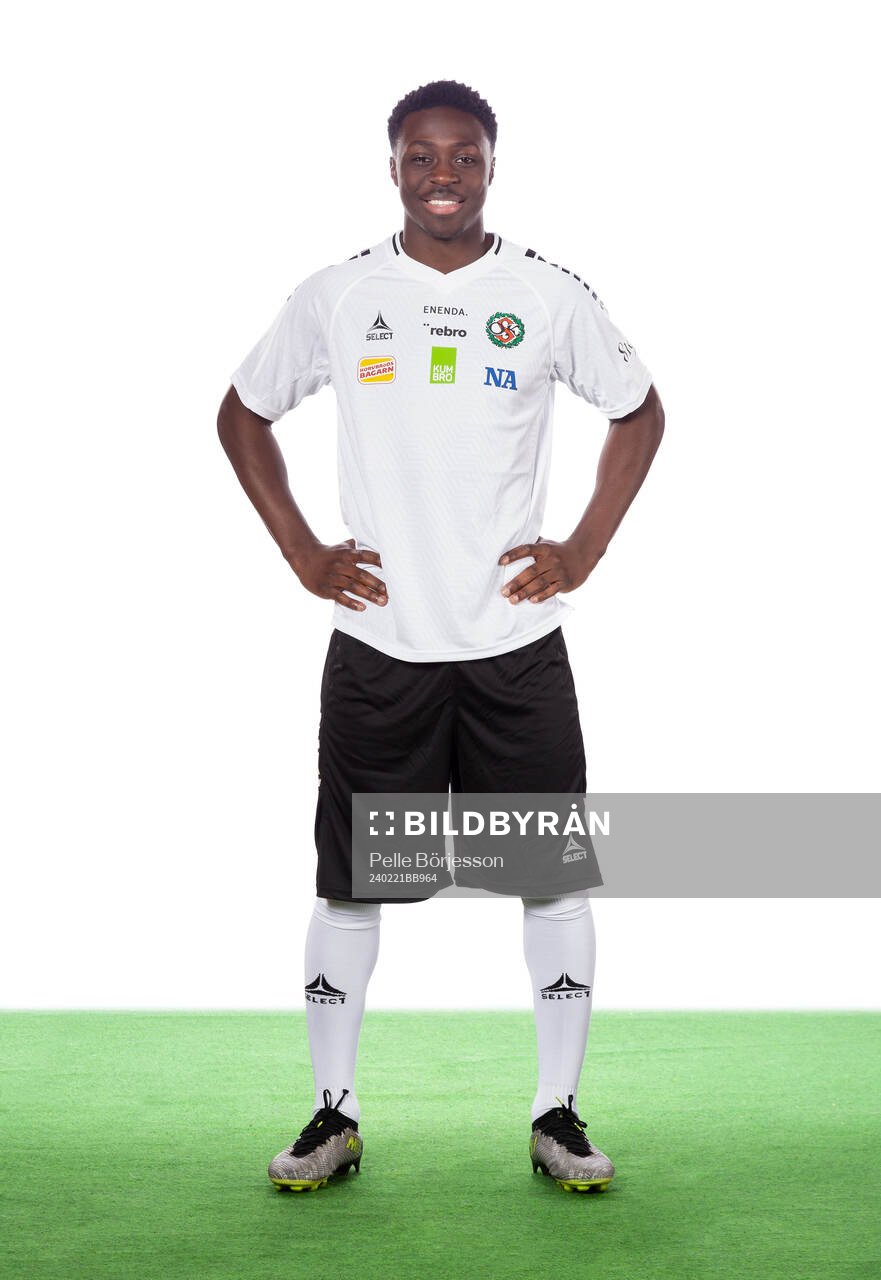 Örebros Bilal Fousseni poserar för ett porträtt den 21 februari 2024 i Örebro.