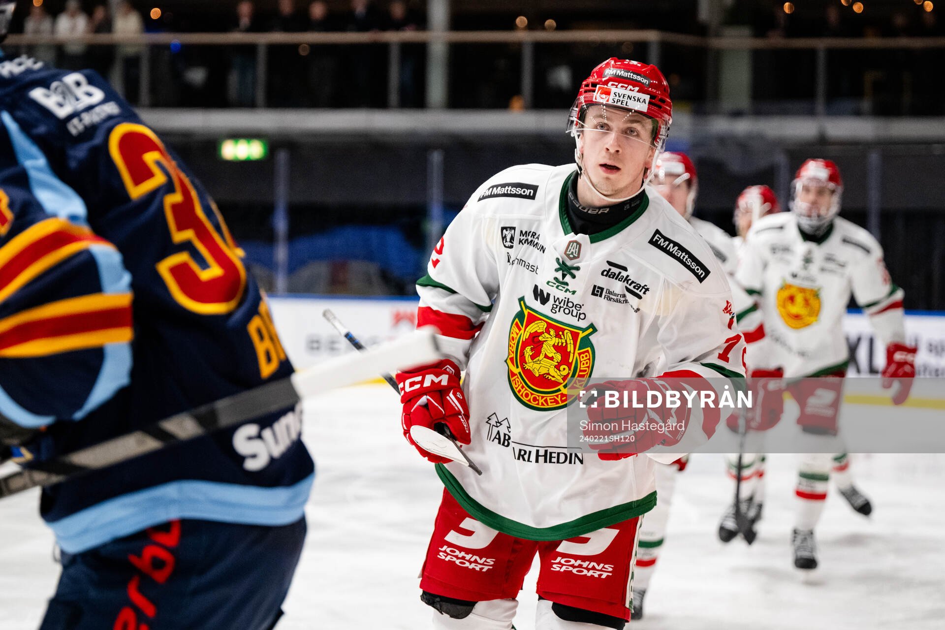 Moras Arvid Eljas jublar
