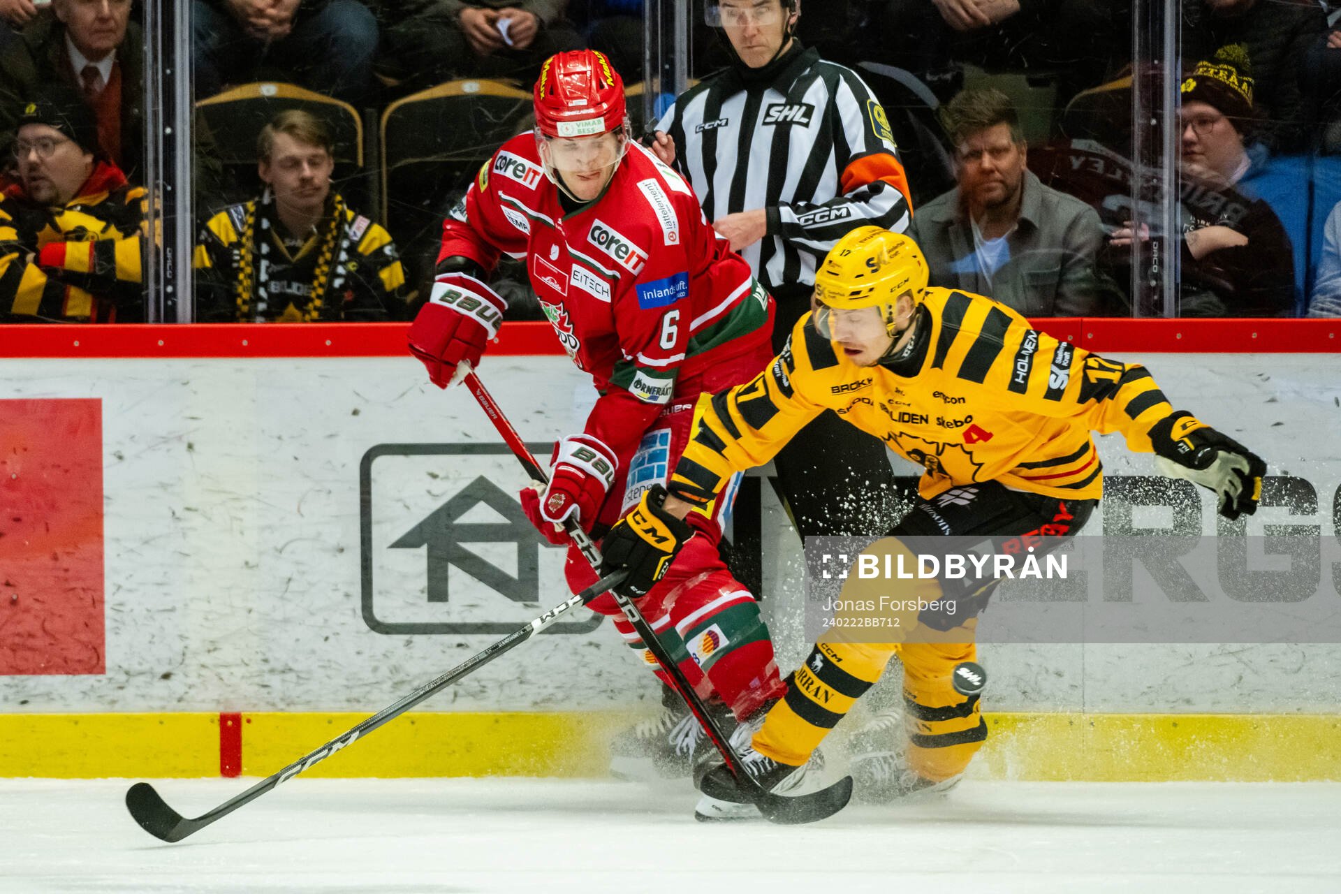 MoDos Daniel Brickley och Skellefteås Pär Lindholm