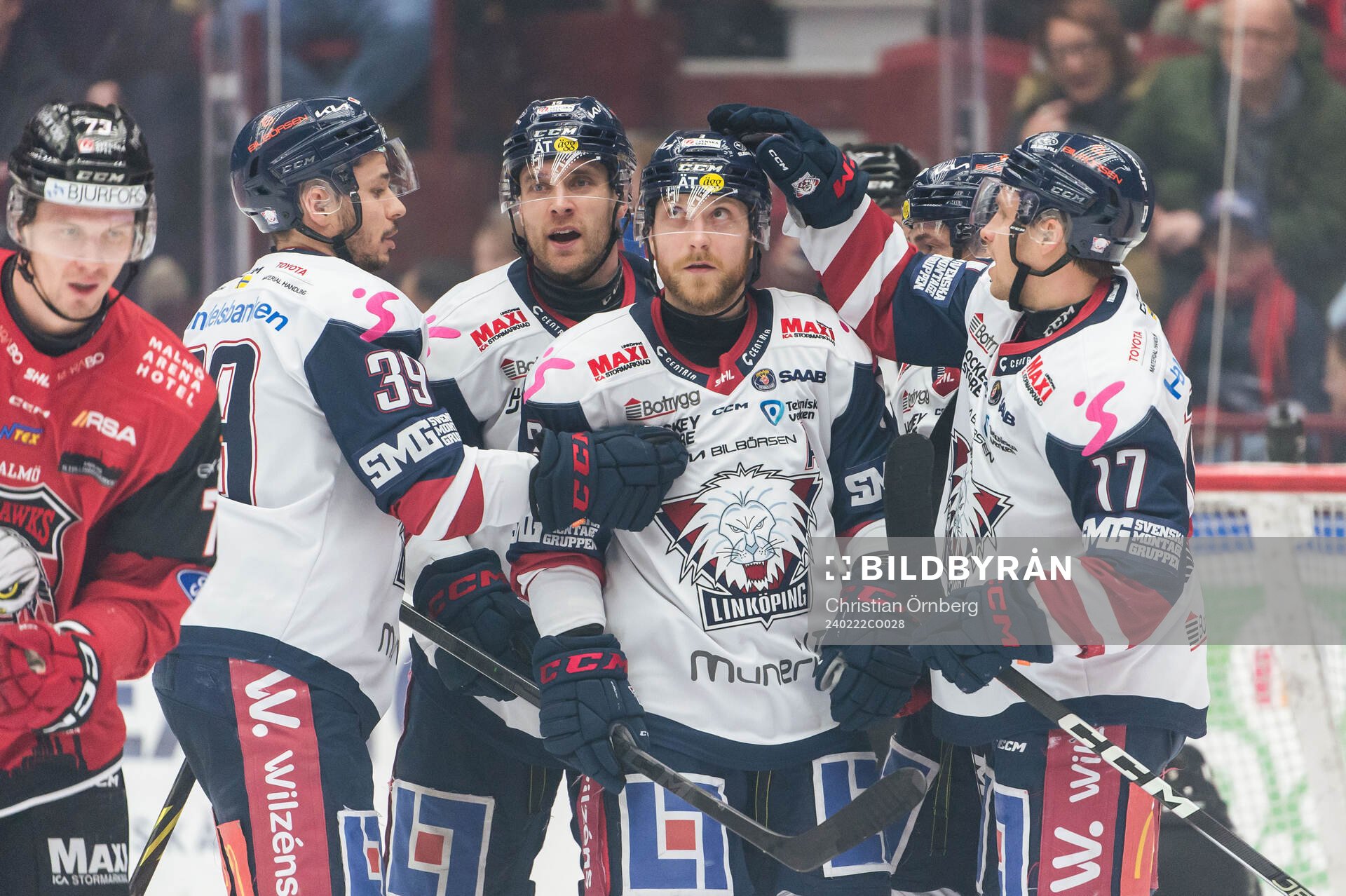 Linköpings Patrick Russell och Linus Hultström jublar