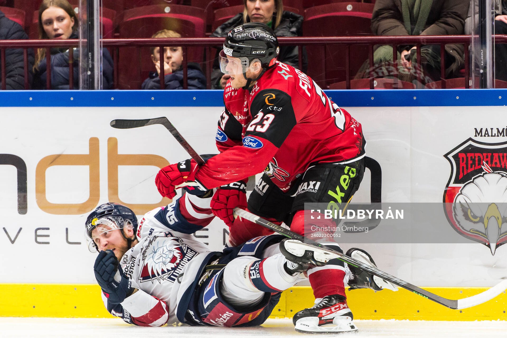 Linköpings Linus Hultström och Malmö Redhawks Fredrik