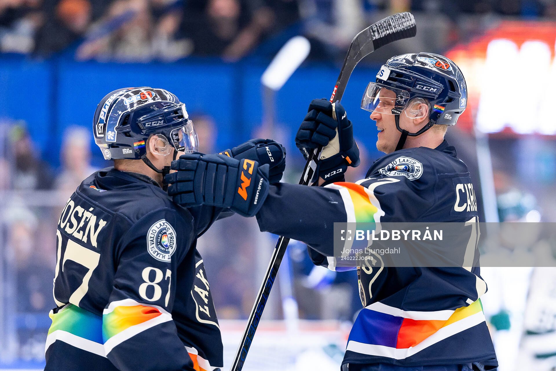Växjös Robert Rosén och Gabriel Carlsson jublar