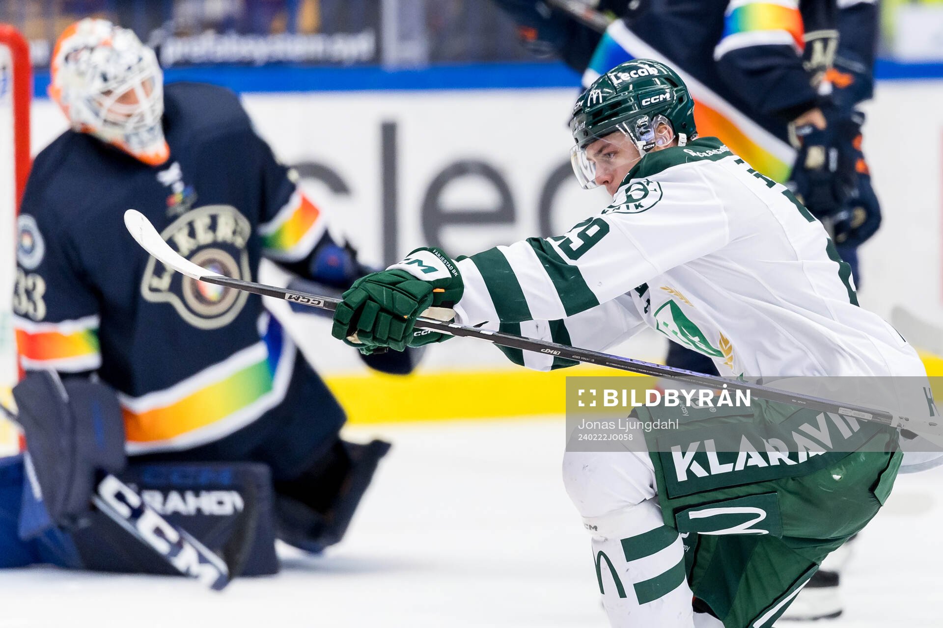 Färjestads Lucas Forsell jublar