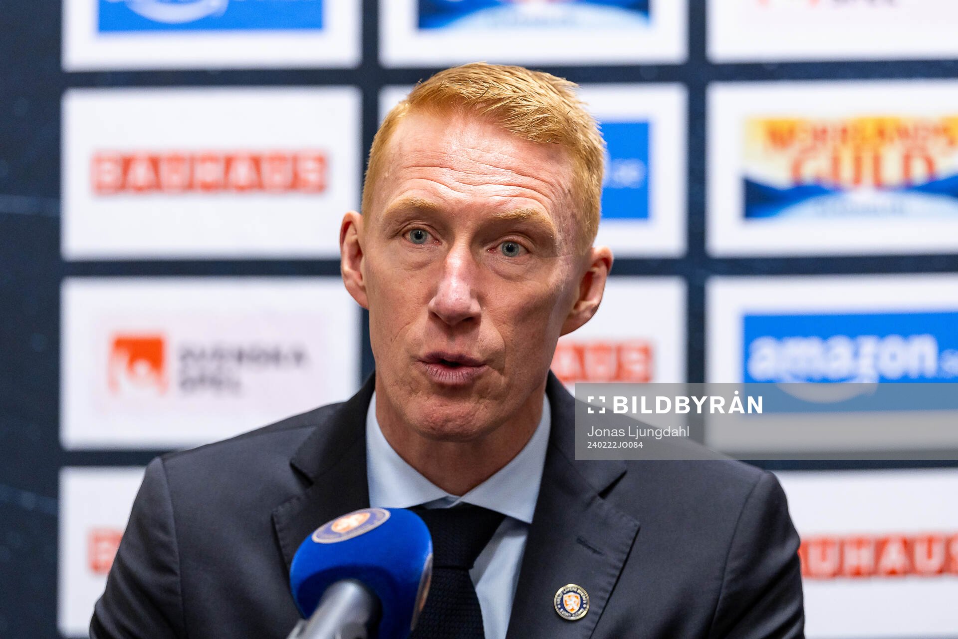 Växjös tränare Jörgen Jönsson på presskonferens