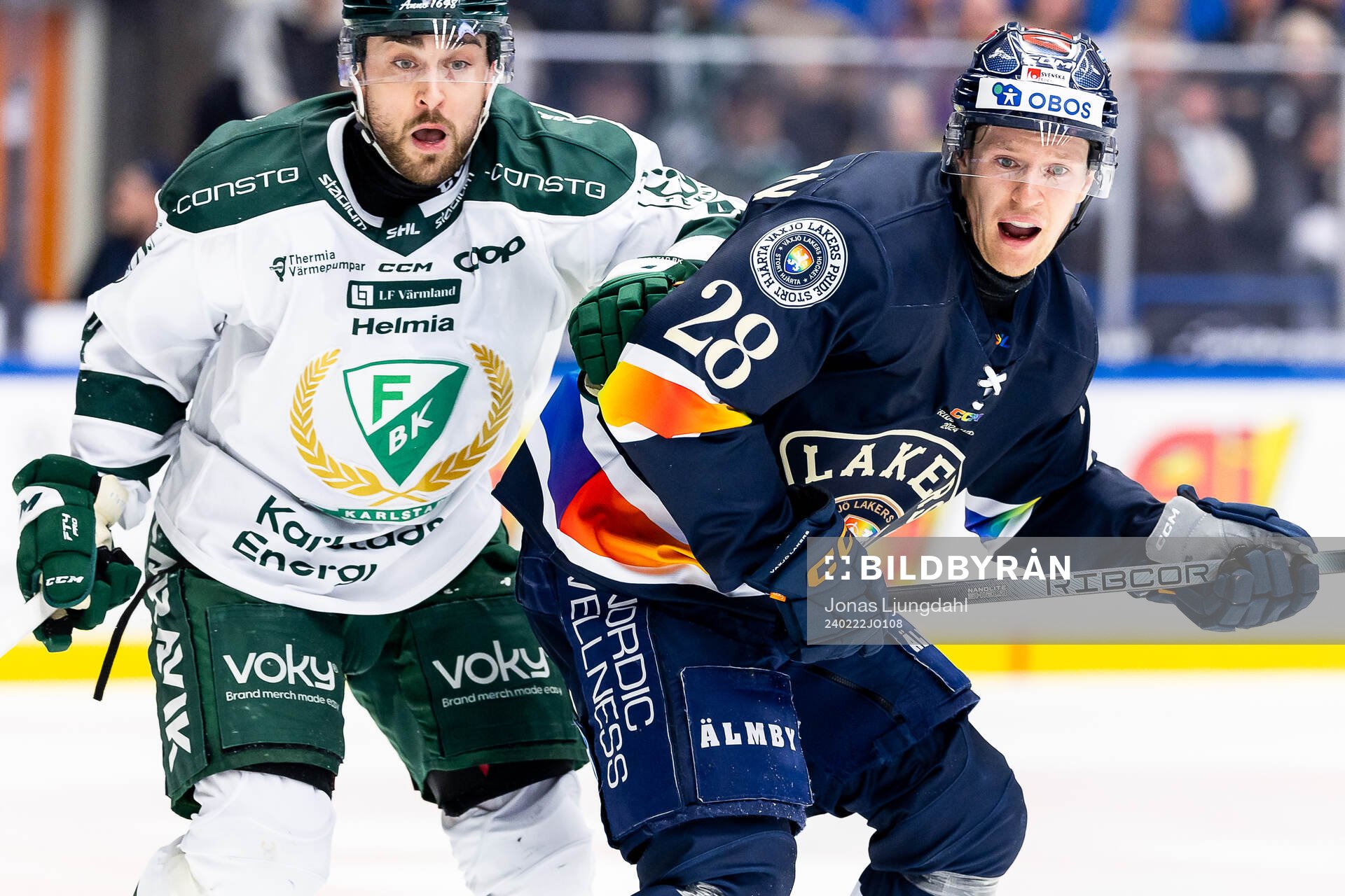 Färjestads Oscar Lawner och Växjös Hugo Gustafsson