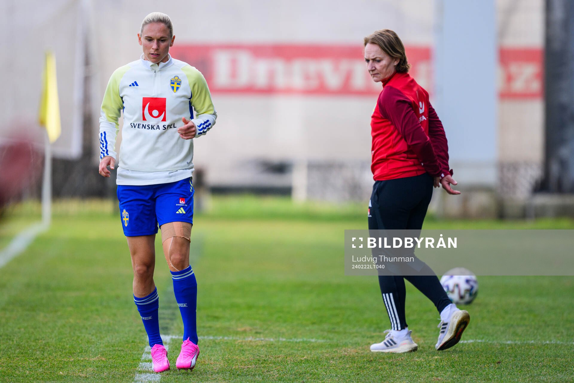 Jonna Andersson and physio Annica Näsmark of the women's