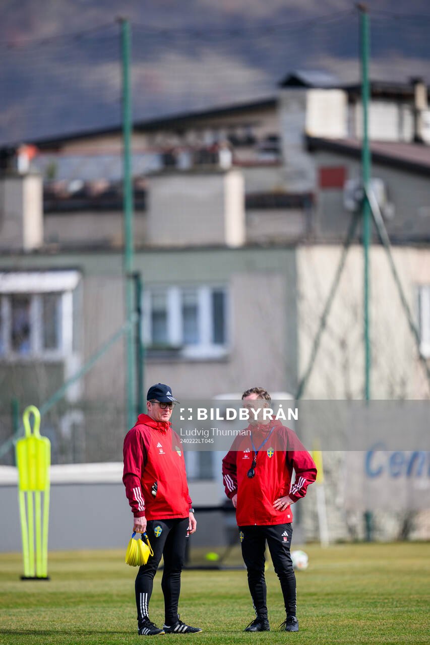 Goalkeeper coach Leif Troedsson and head coach Peter