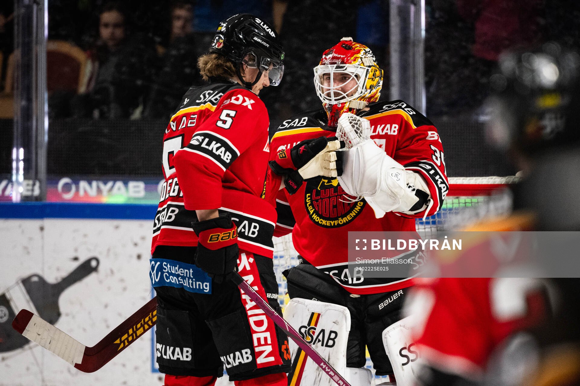 Luleås Marcus Hardegård och målvakt Joel Lassinantti