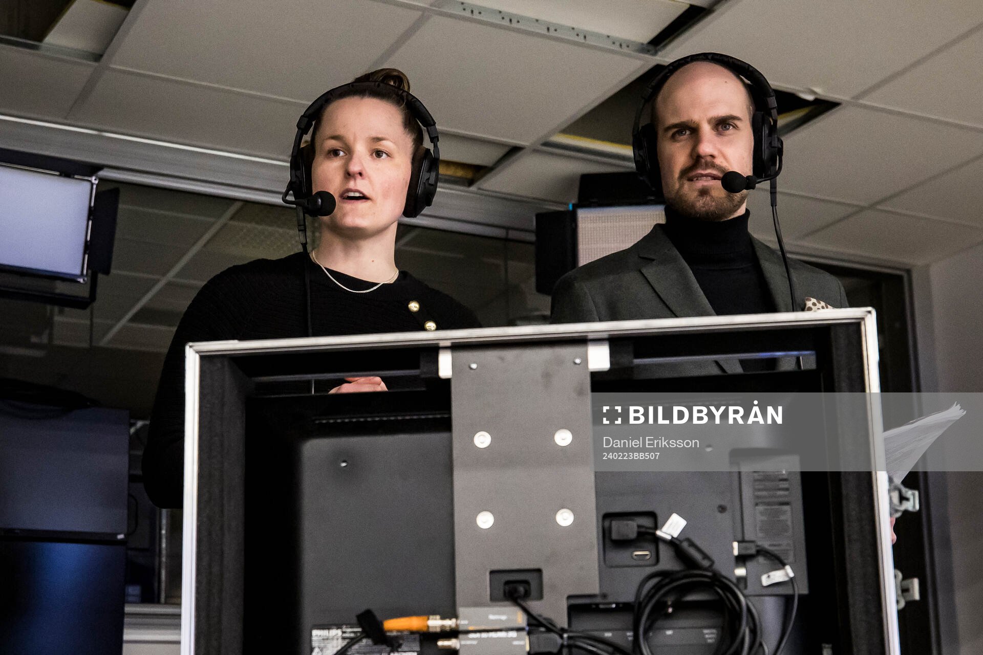 Madelene Östling och Linus Eklund kommenterar