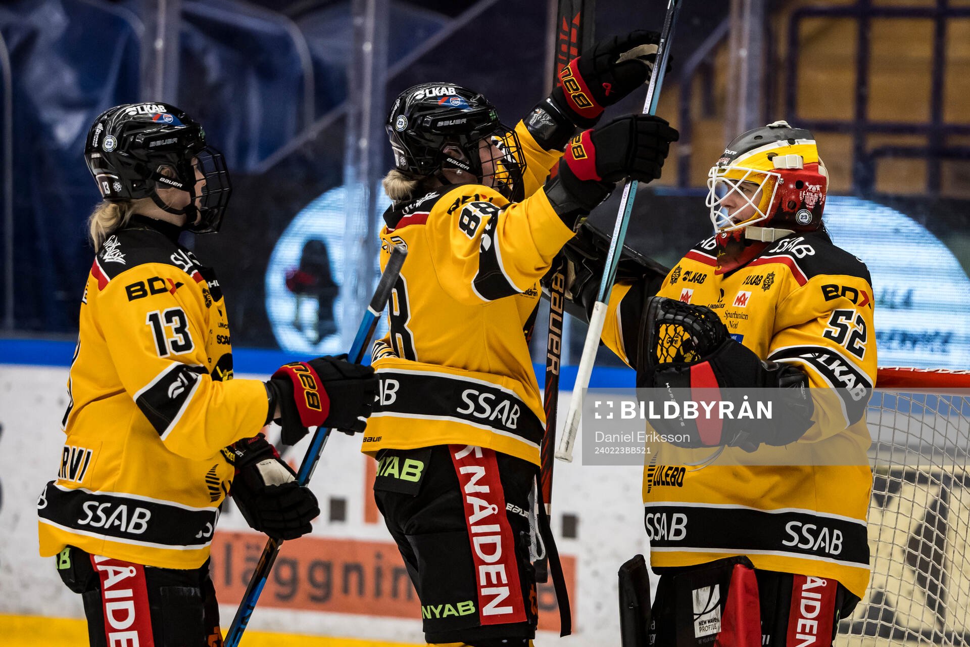 Luleås Jenna Pirttijärvi och Luleås Ronja Savolainen och