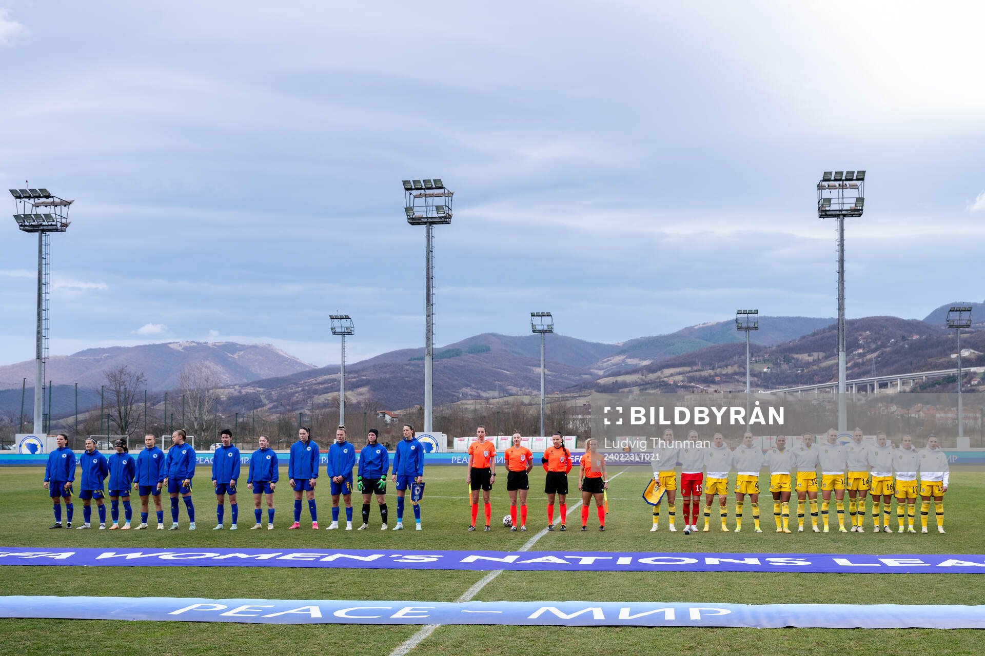 Players of Bosnia and Herzegovina and Sweden