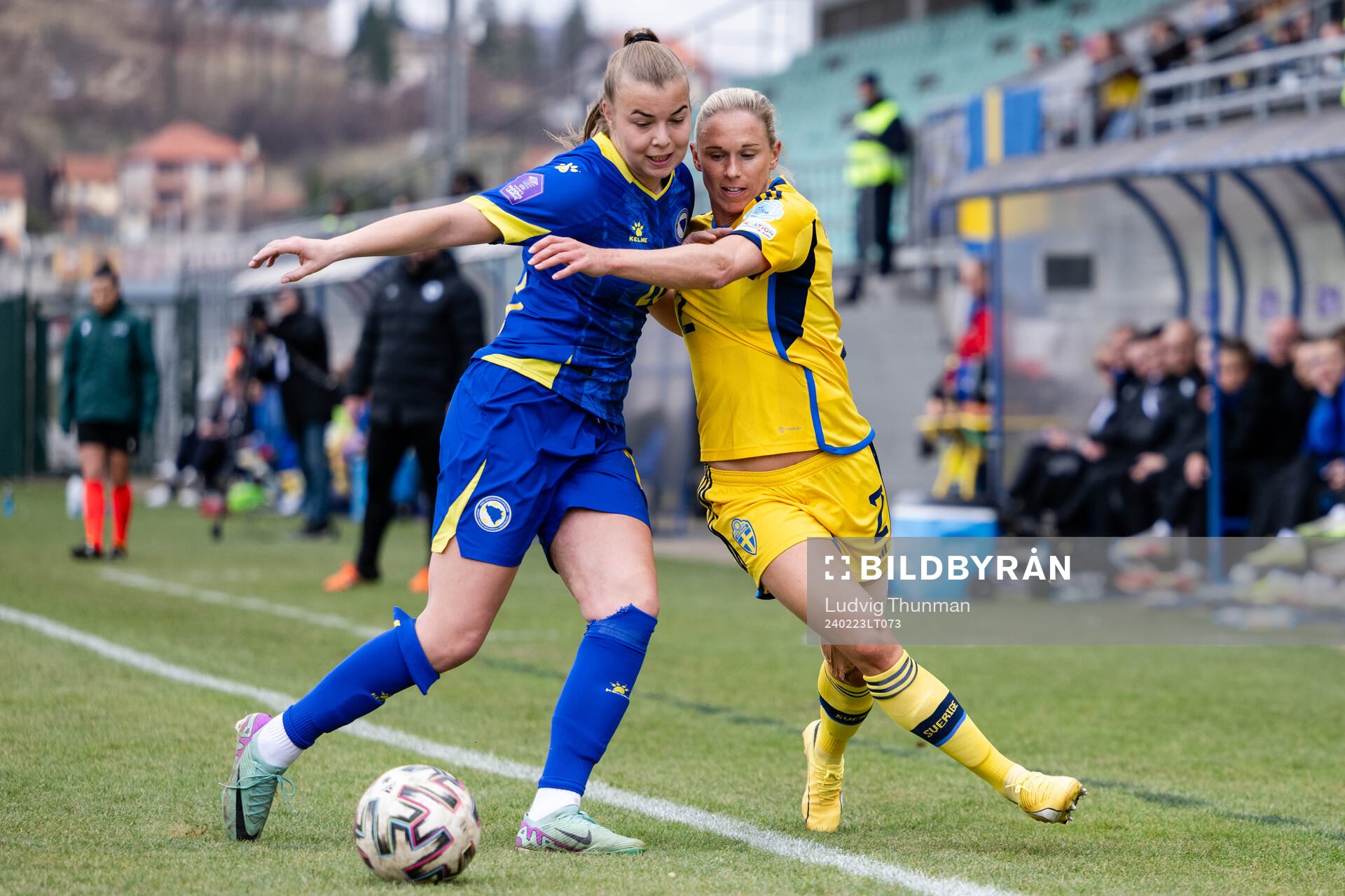 Maja Jelcic of Bosnia and Herzegovina and Jonna Andersson