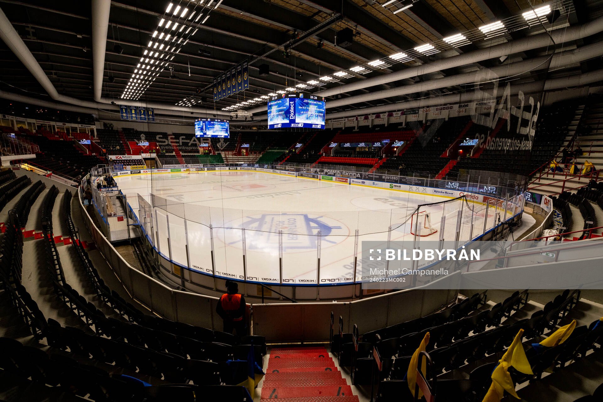 Generell vy över Scaniarinken innan ishockeymatchen i