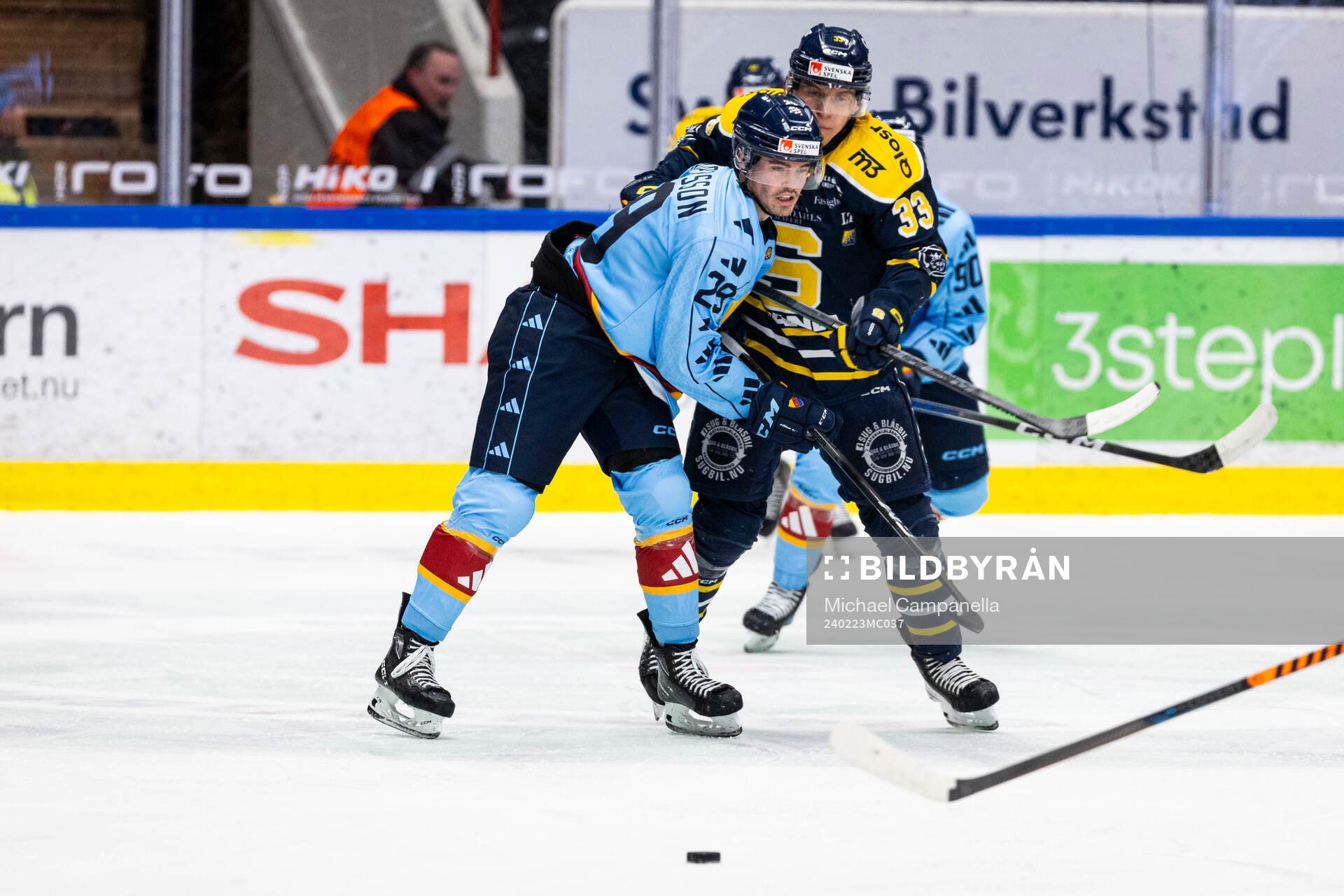 Djurgårdens Axel Andersson och Södertäljes Filiph Engsund