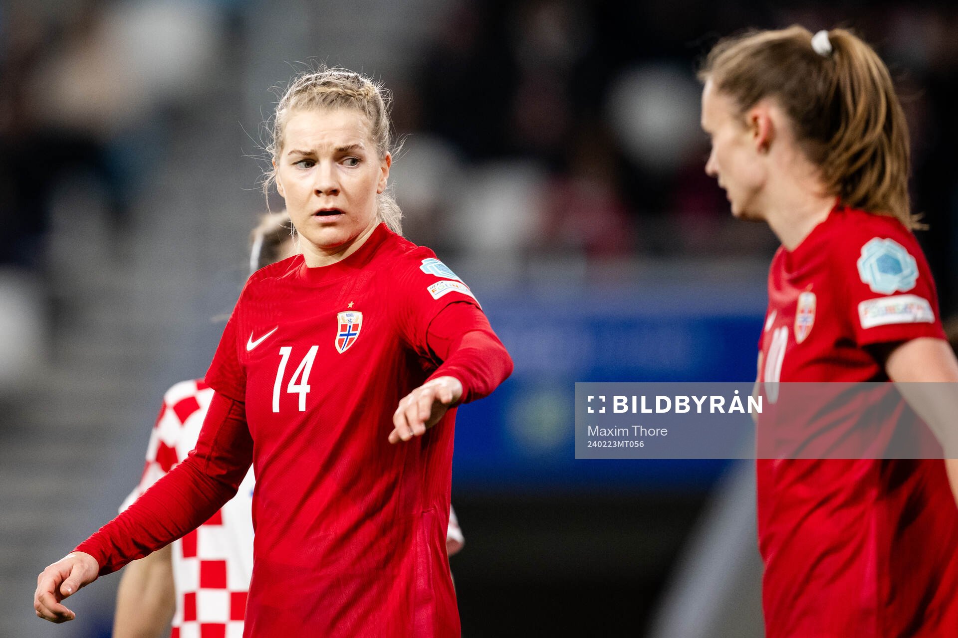 Ada Hegerberg and Caroline Graham Hansen of Norway
