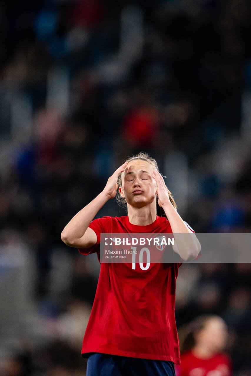 Caroline Graham Hansen of Norway looks dejected