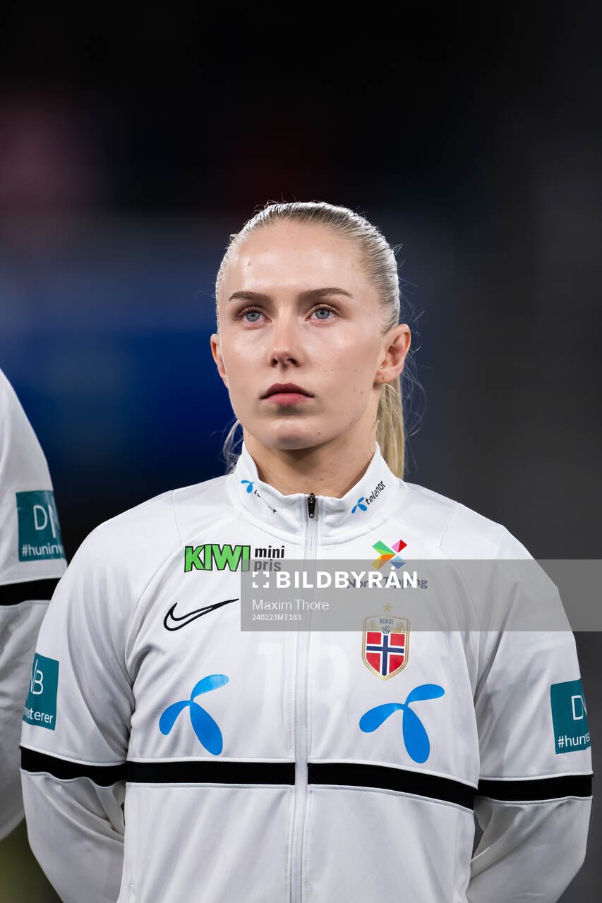 Thea Bjelde of Norway at lineup