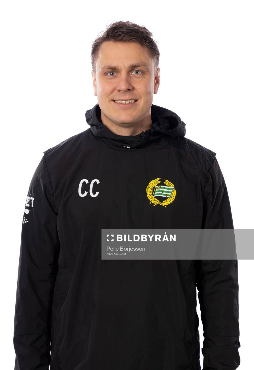 Hammarbys sjukgymnast Carl Carlsson poserar för ett porträtt den 23 februari 2024 i Stockholm.