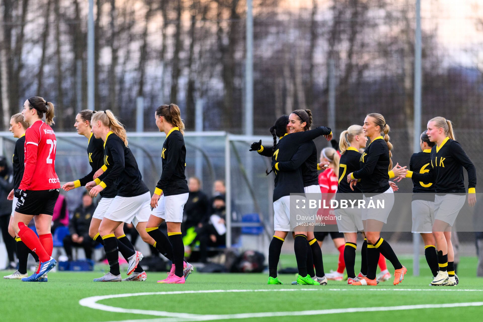AIKs spelare jublar