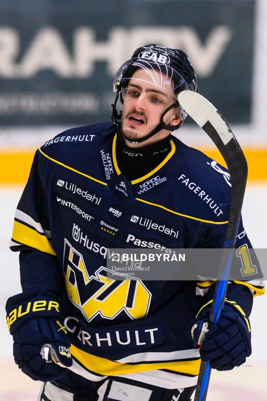 HV71s Isac Brännström  jublar