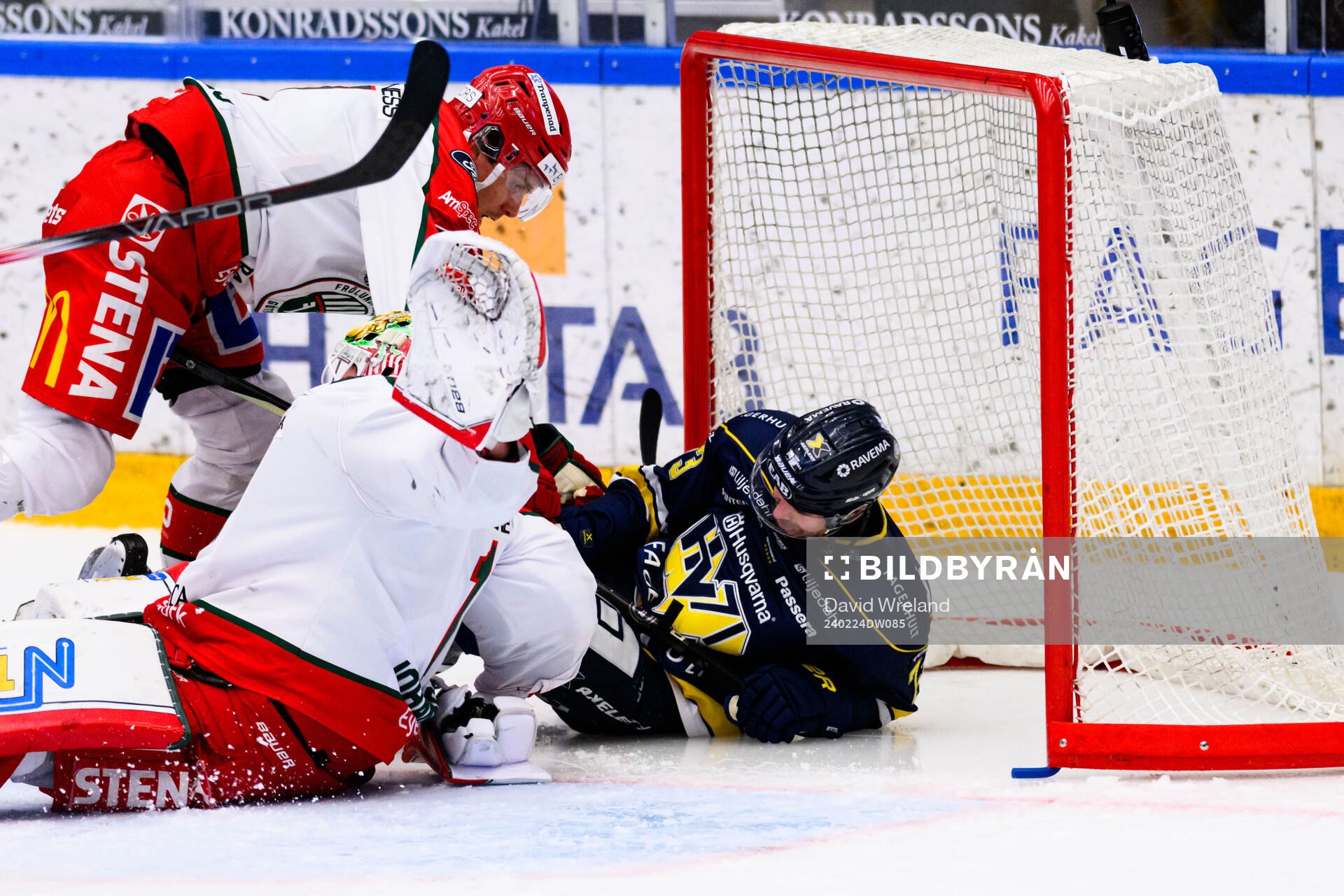 HV71s Nicholas Shore
