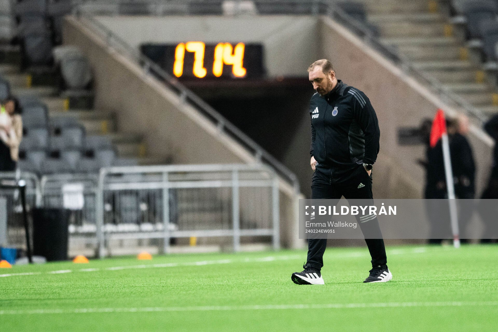 Gefles tränare Mikael Bengtsson deppar