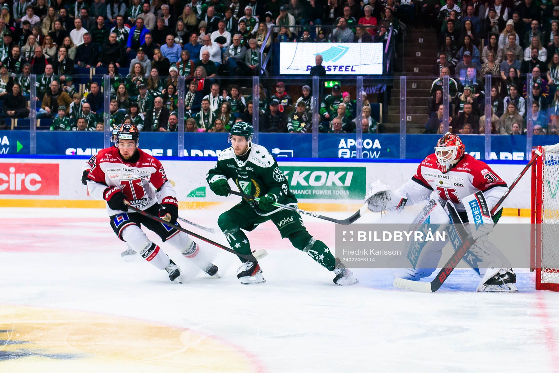 Örebros Glenn Gustafsson och målvakt Jonas Arntzen