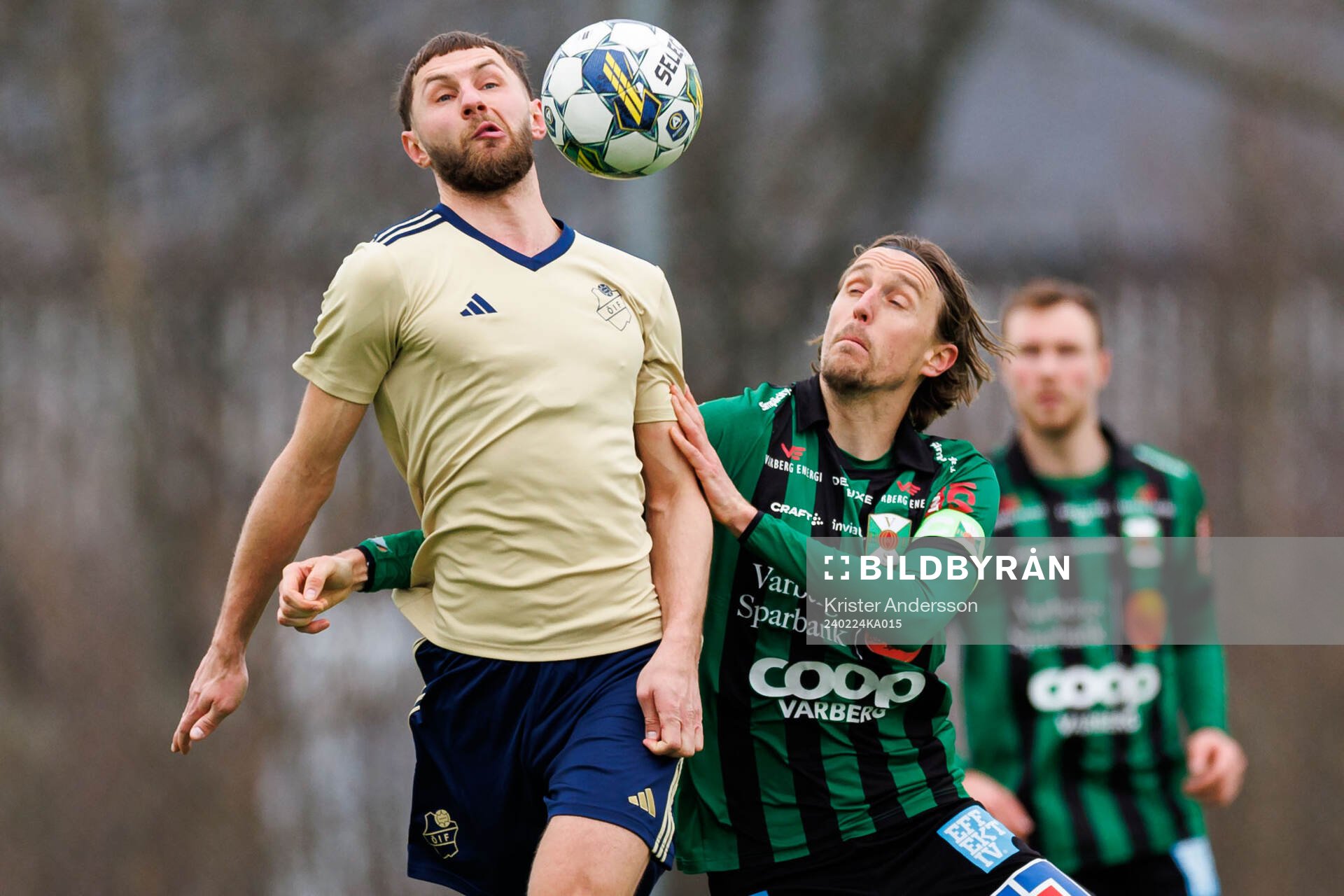 Östers IFs Alibek Aliev och Varbergs Joakim Lindner