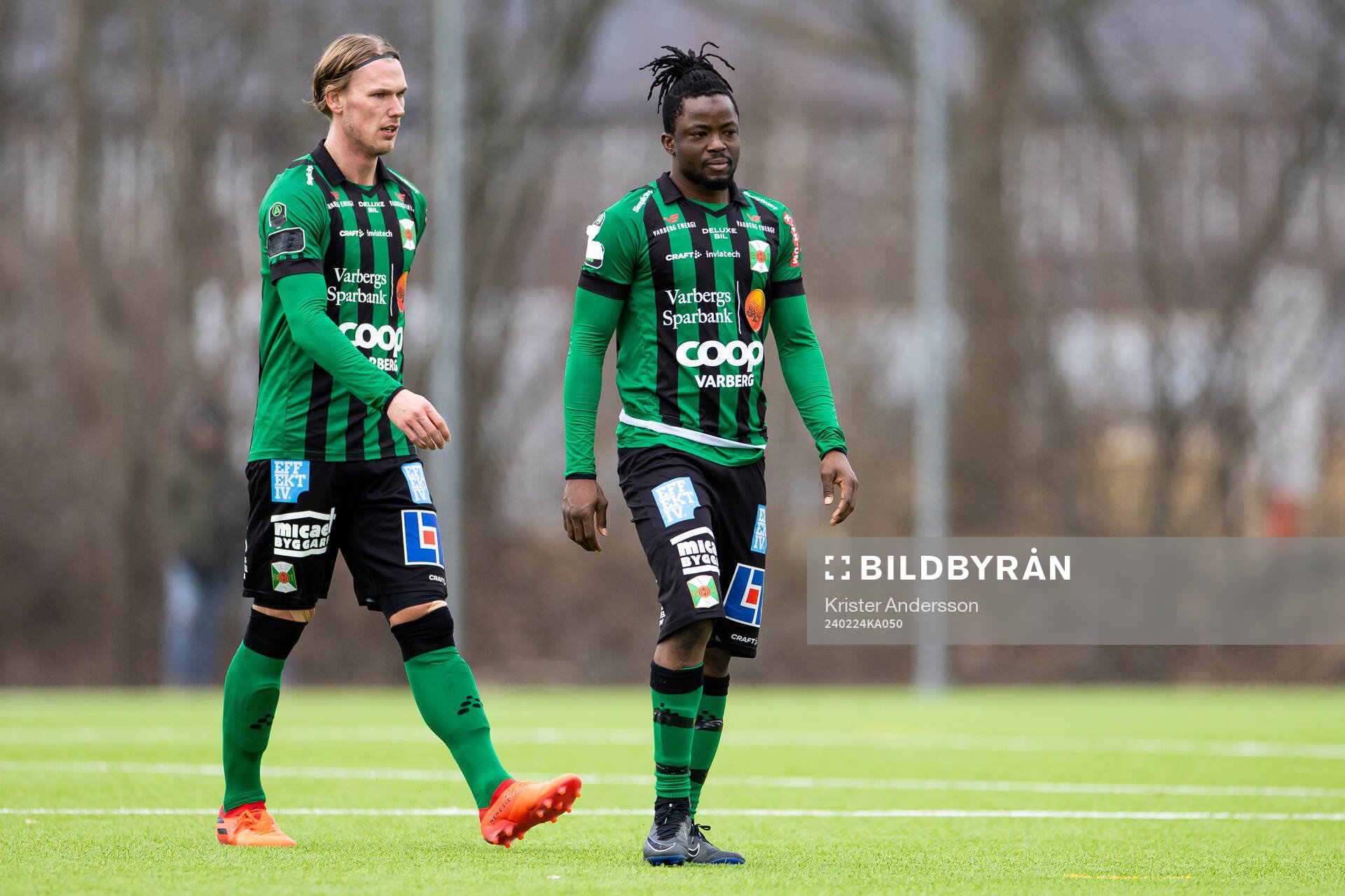 Varbergs Hampus Zackrisson och Azeez Temitope Yusuf deppar