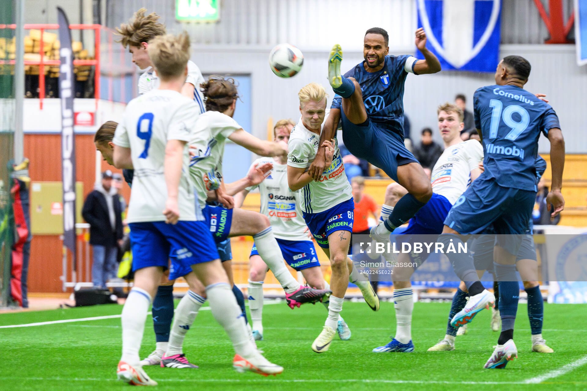 IFK Luleås William Nordell och Malmö FFs Isaac Kiese