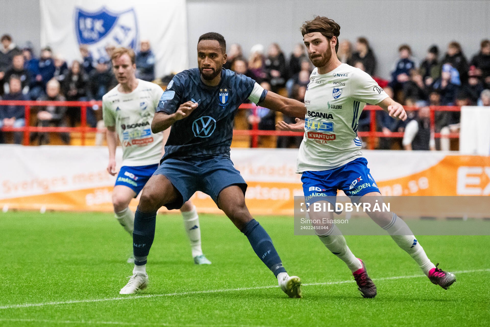 Malmö FFs Isaac Kiese Thelin och IFK Luleås Simon Chretien