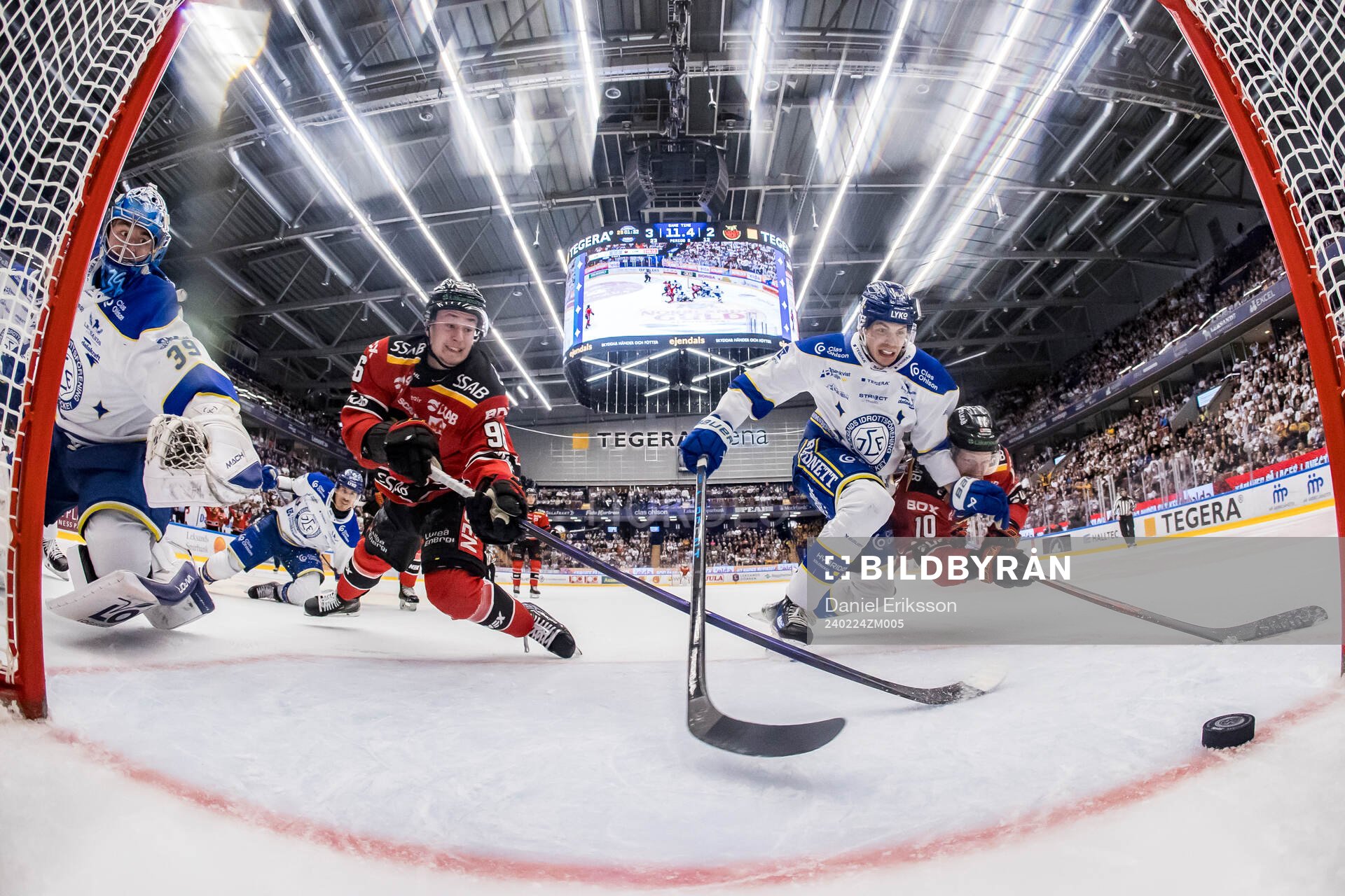 Leksands målvakt Filip Larsson och Luleås Pontus