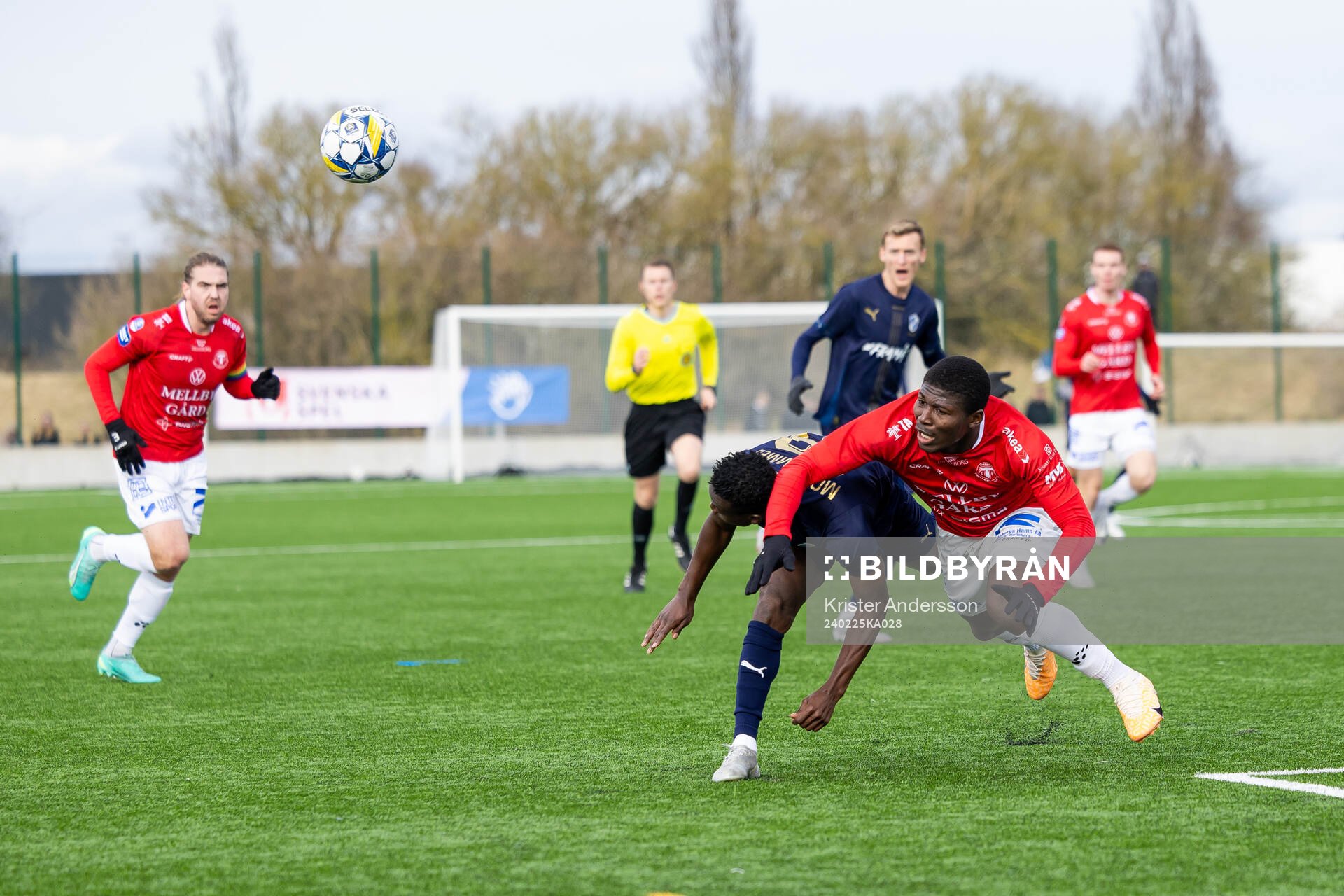 Halmstads Naeem Mohammed och Trelleborgs Abel Ogwuche