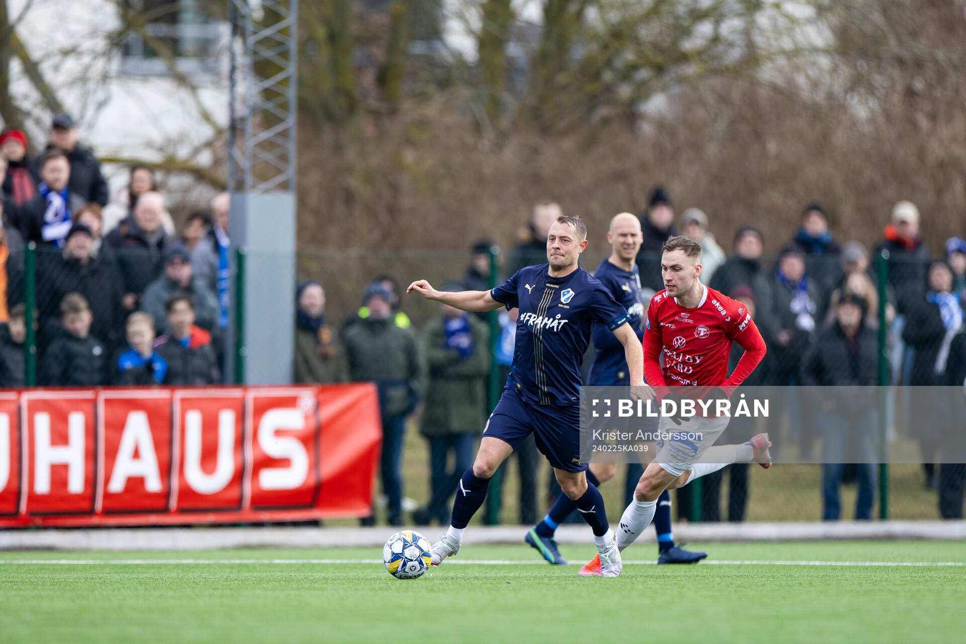 Halmstads Joel Allansson och Trelleborgs Filip Bohman